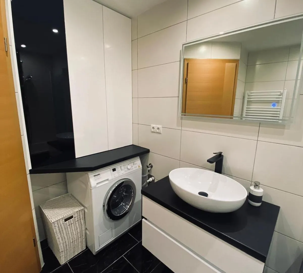 Luxurioeses Und Modernes Apartment Zum Wohlfuehlen Zirl
